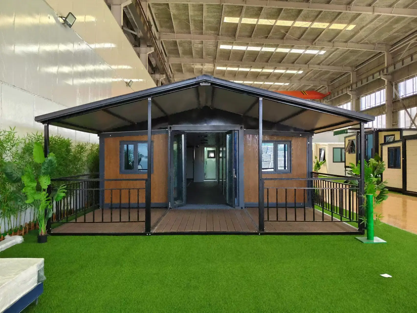 https://www.zzsteelgroup.com/expandable-folding-container-house-20ft-for-emergency-relief-product/
